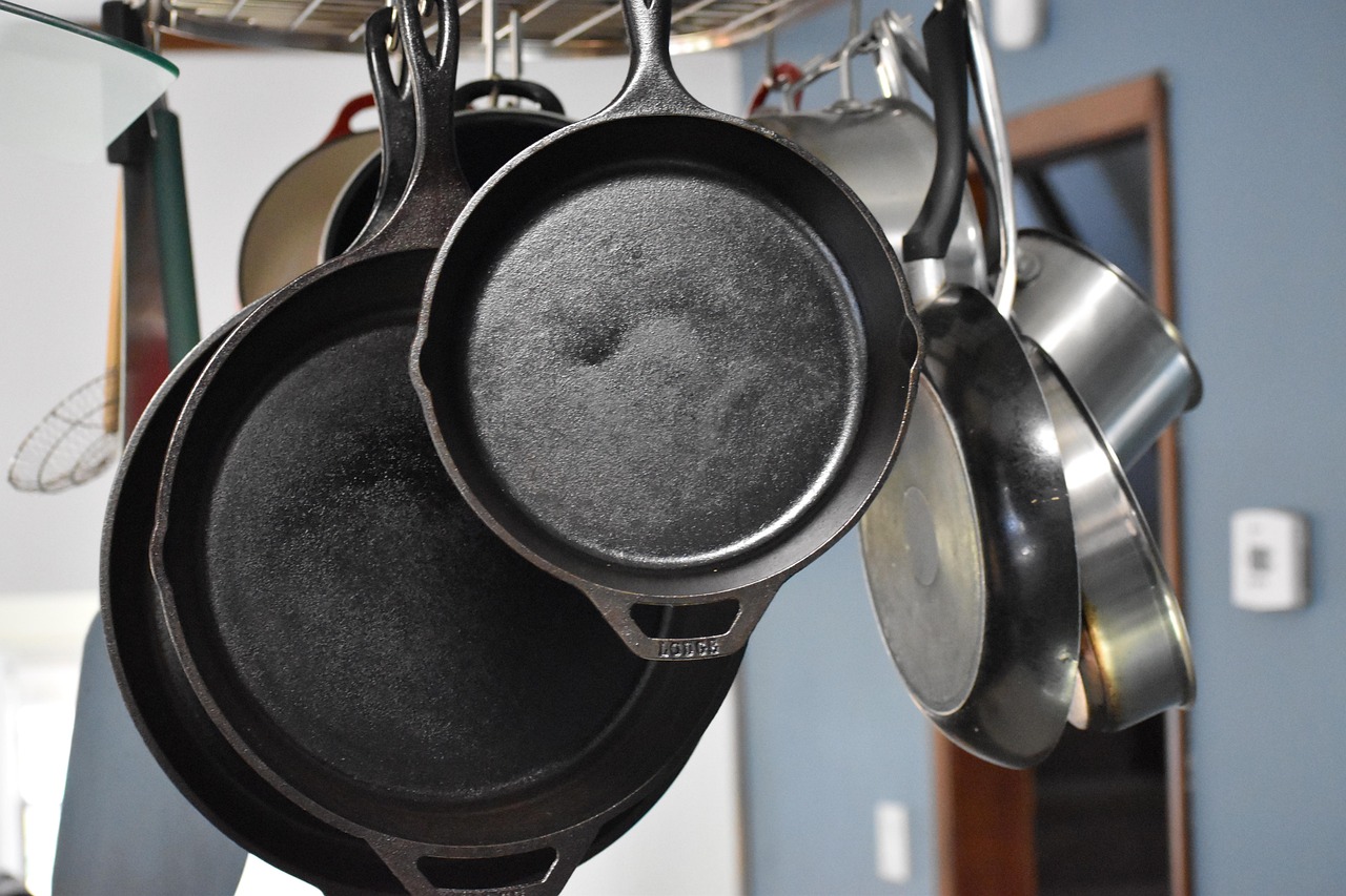 The Cast Iron Comeback: Why Grandma's Skillet Still Wins